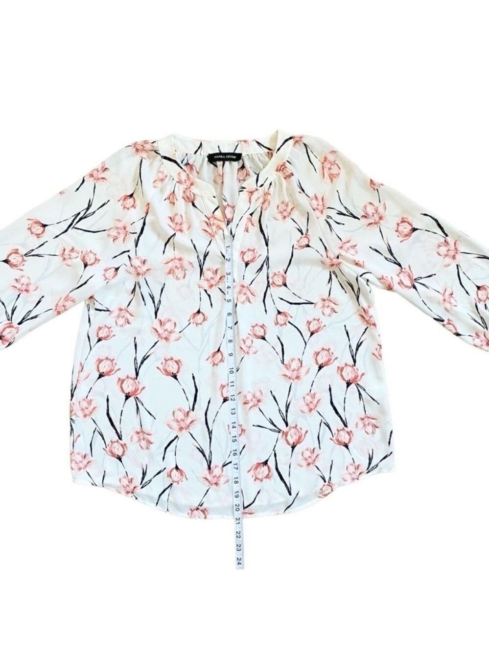 Ivanka Trump Sheer Floral White & Pink Long Sleeve V-Neck Flowy Blouse Sz Small - Picture 10 of 11